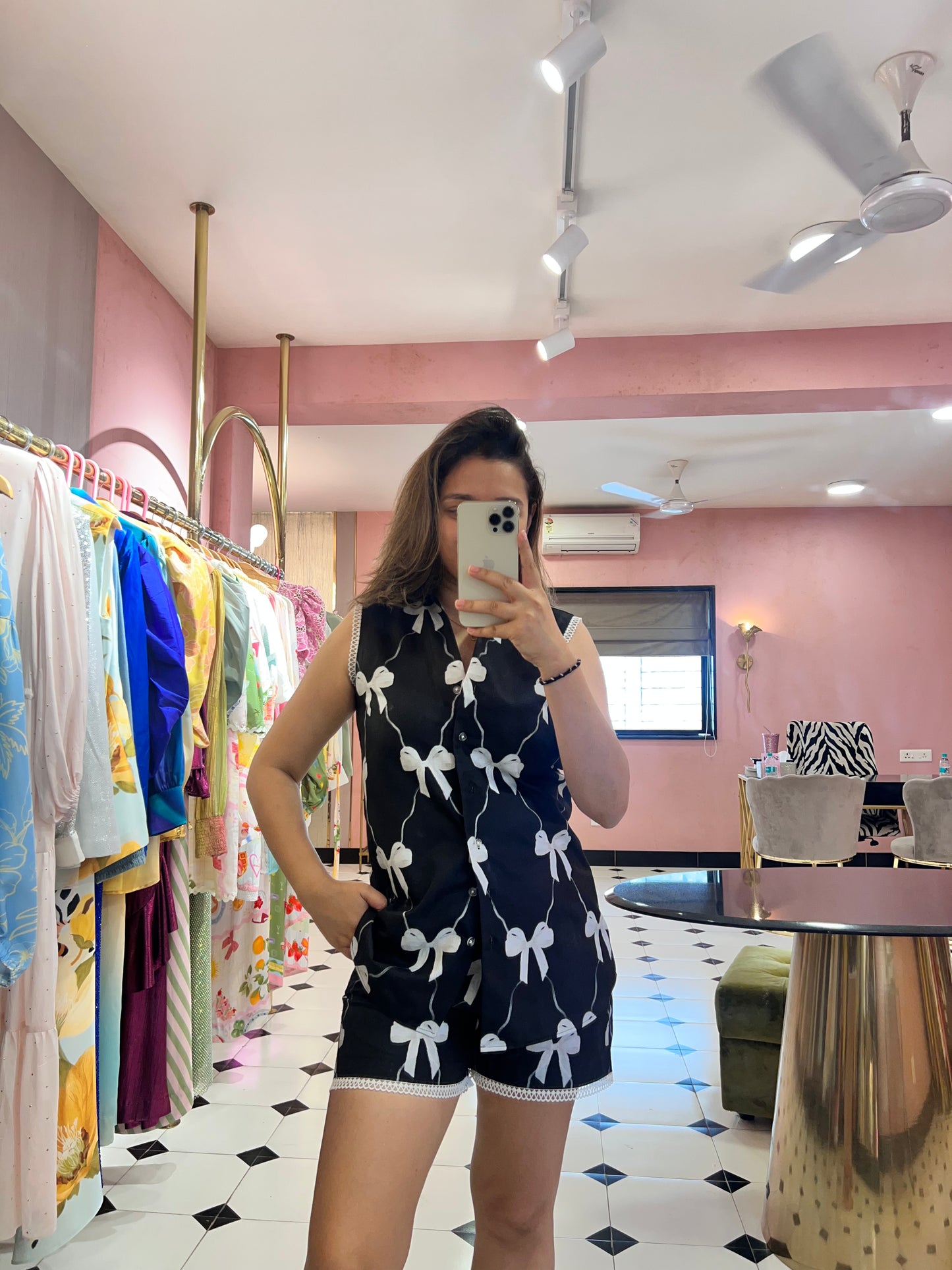 Black bow print shorts set