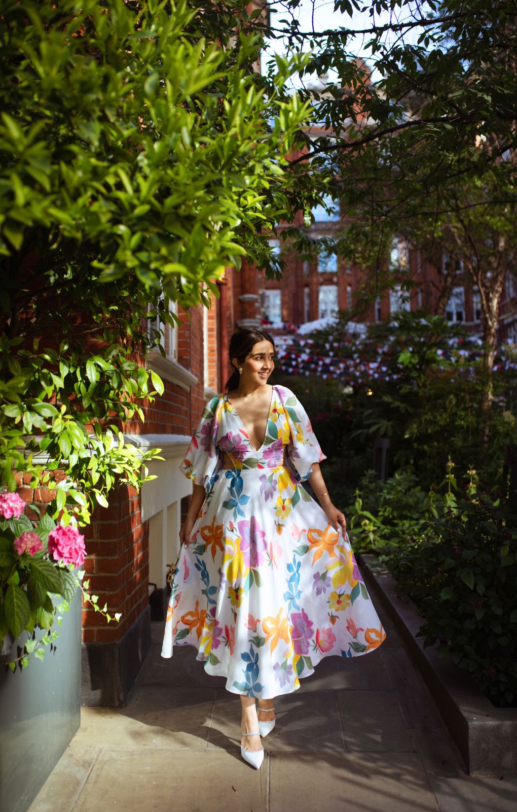 SANJANA BATRA IN SUKI