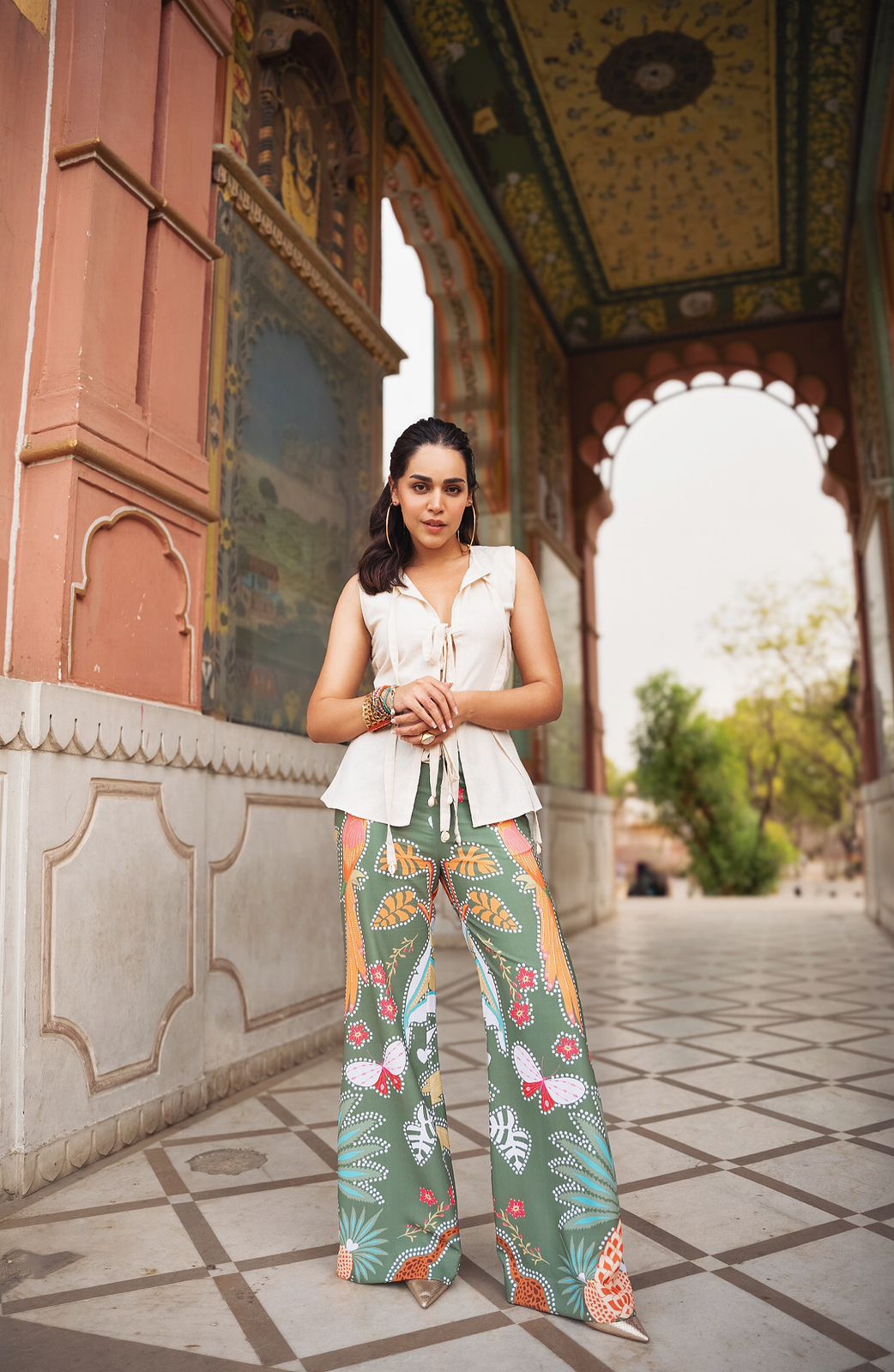 Naila in Polly.