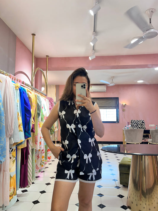 Black bow print shorts set