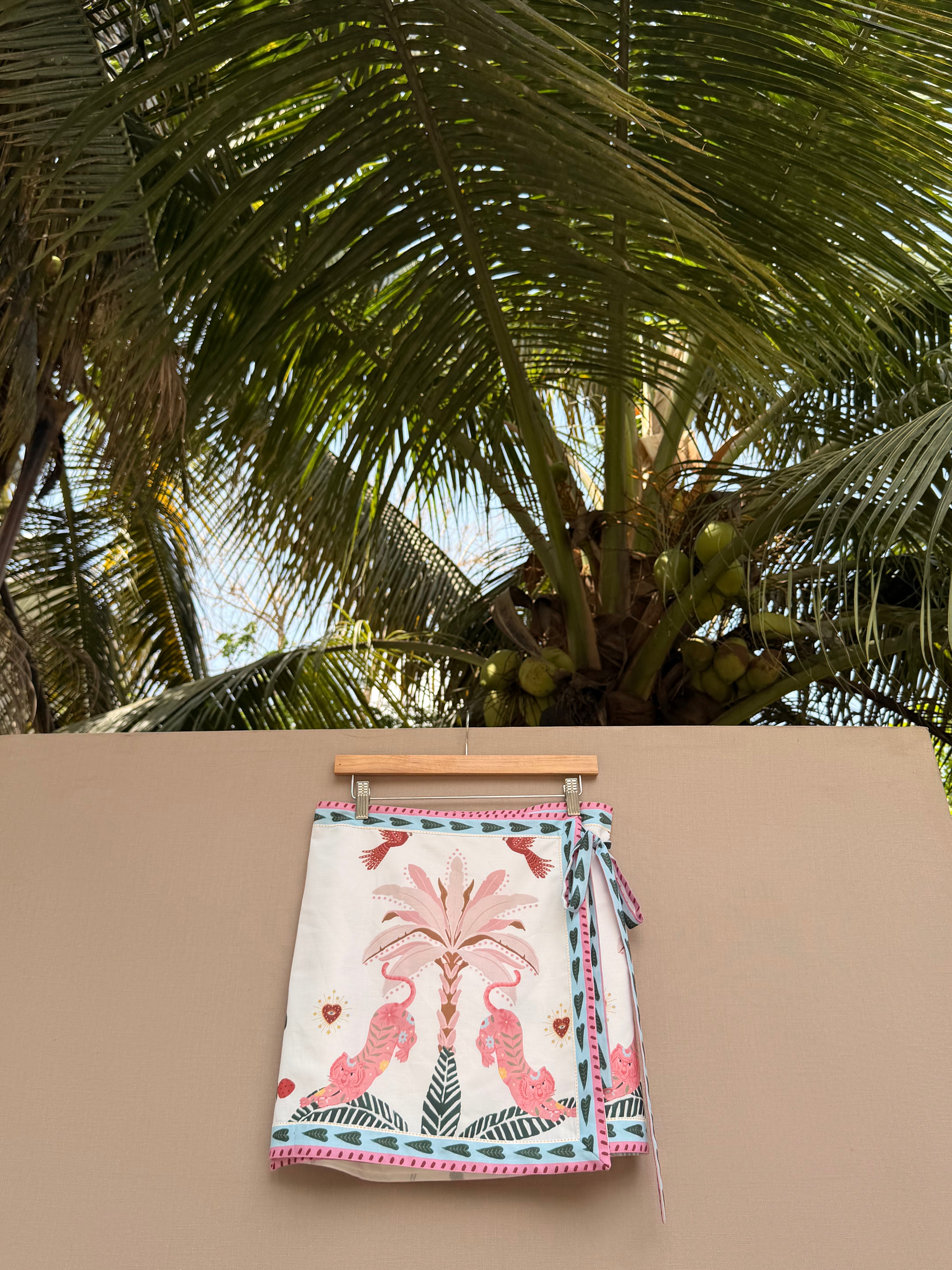 Georgia in White monkey print