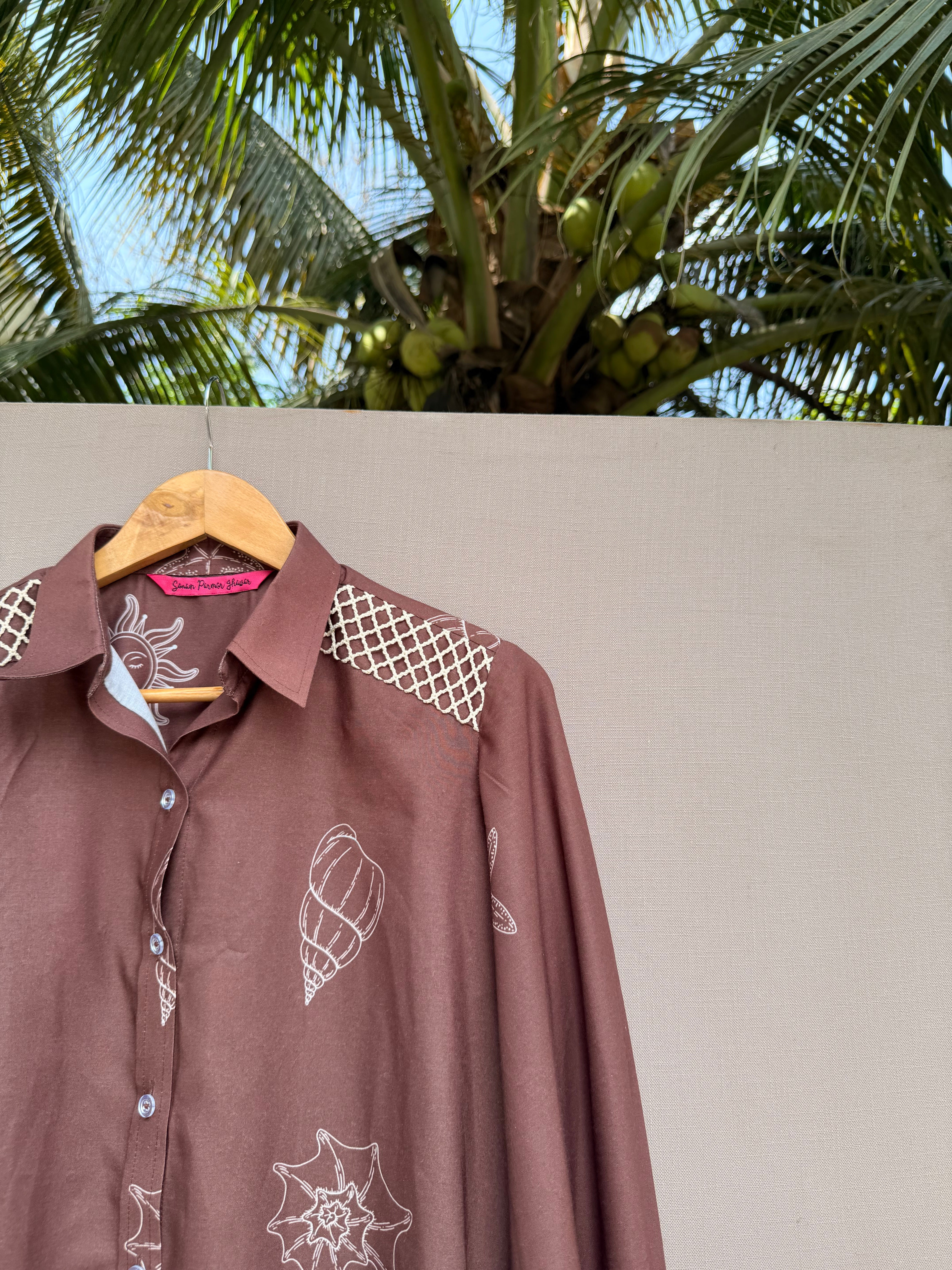 Brown starfish shirt