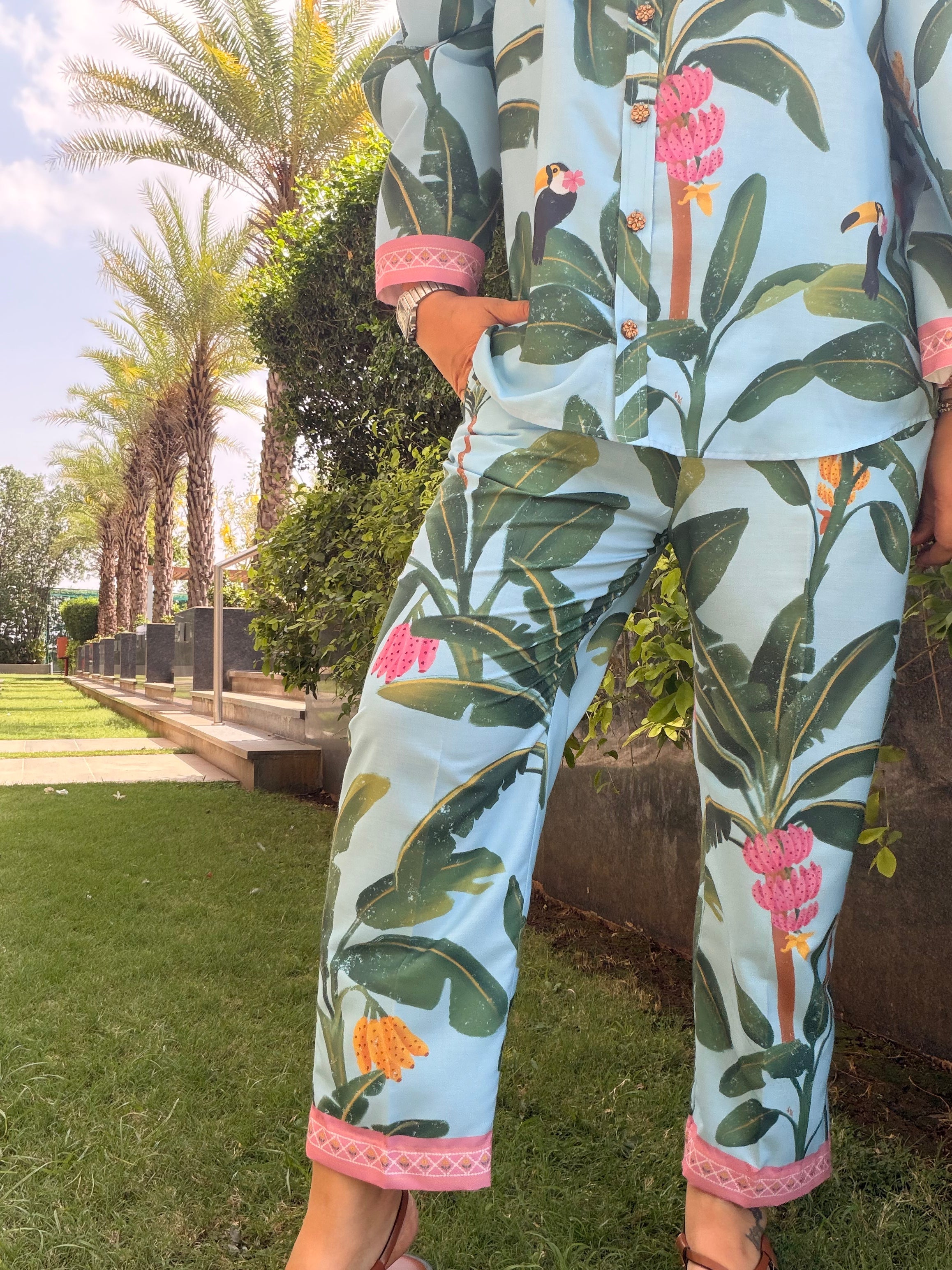 Blue banana print pants