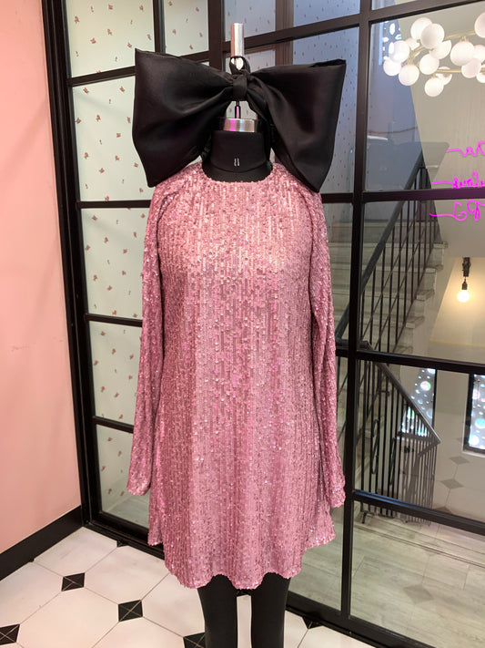 Rachel in dull Pink