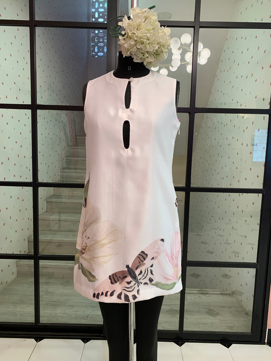 Queen bee dress in White