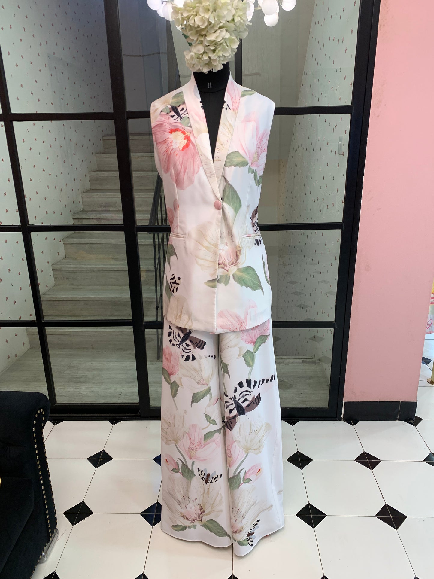 Blossom in white full print