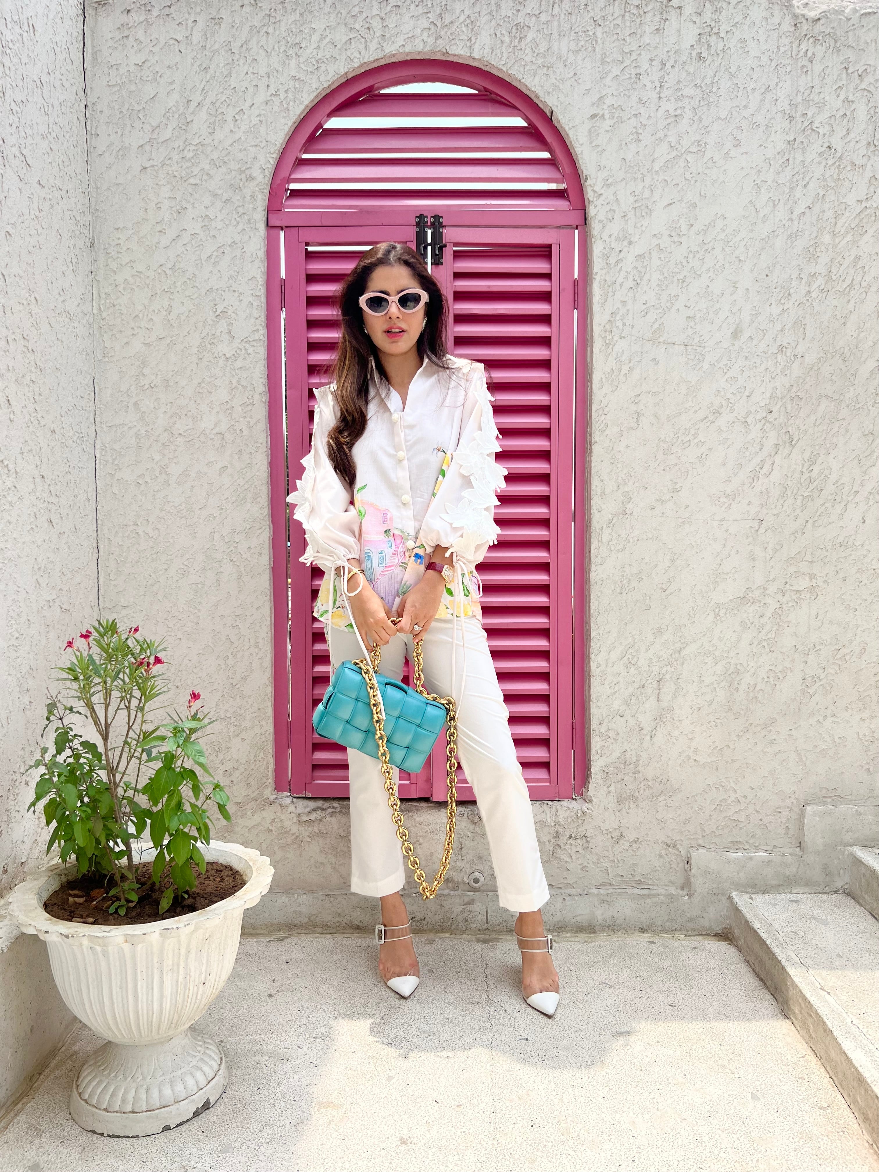 Sharnamli in white coast co-ord set