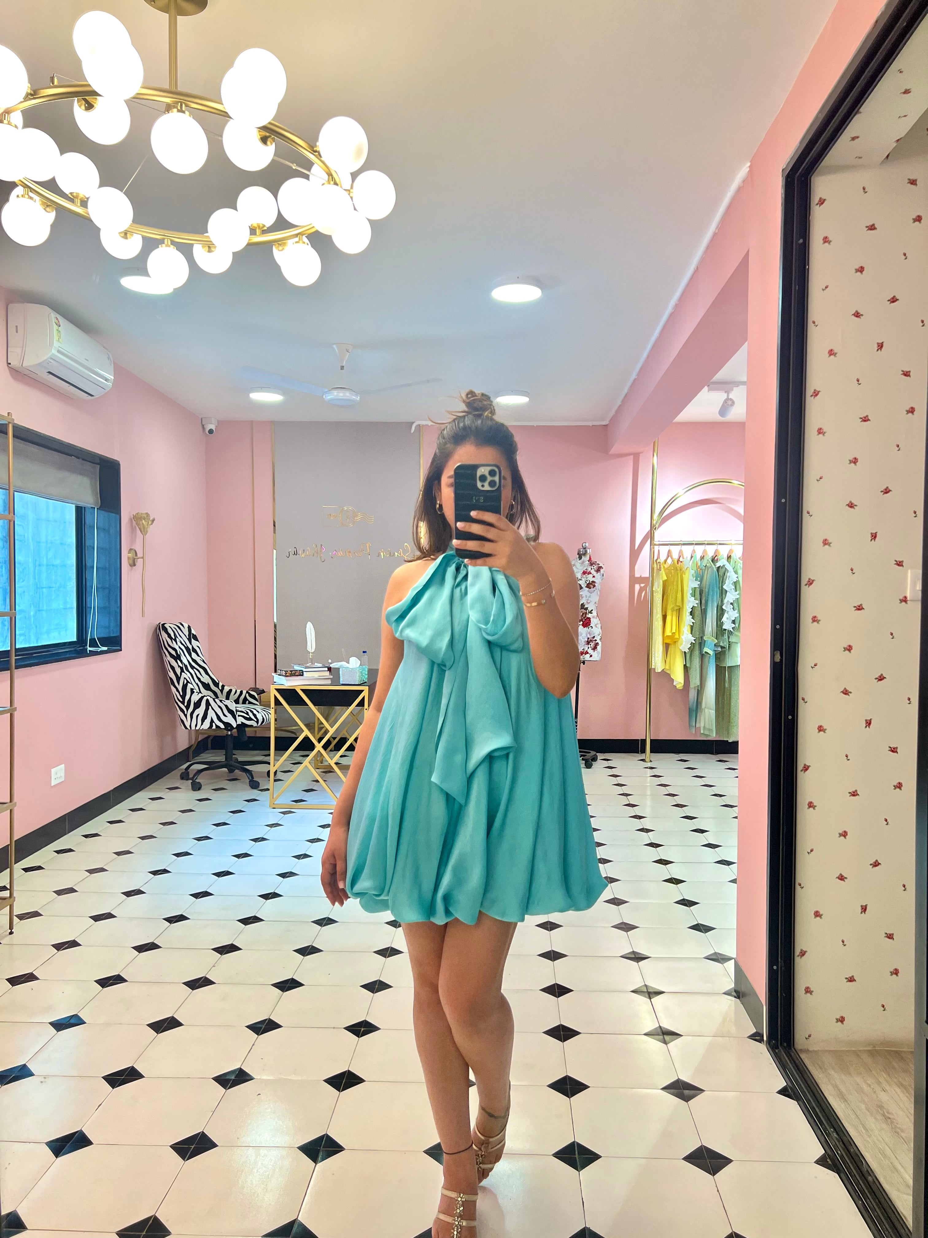 Tulip in teal