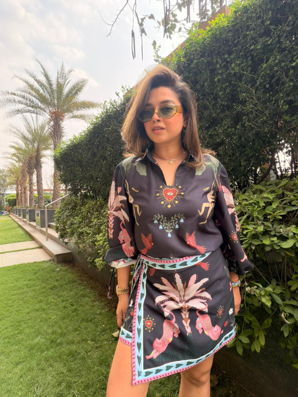 Georgia in black monkey print